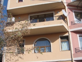 Առանձնատուն,Արաբկիր